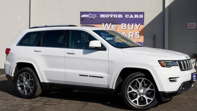 JEEP GRAND CHEROKEE 2018 1C4RJFBG0JC130121 image